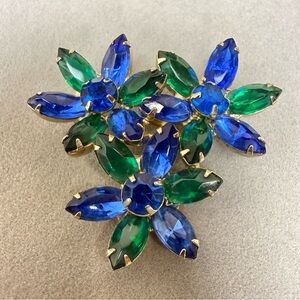Vintage Blue And Green Rhinestone Brooch Unsigned Juliana ?